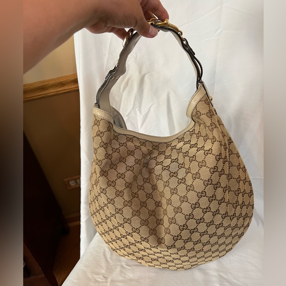 Gucci Hobos Bag - Picture 3 of 15